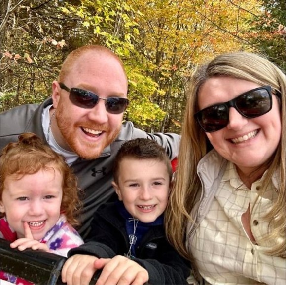 Meet your Posher, Christina - Picture 1 of 1